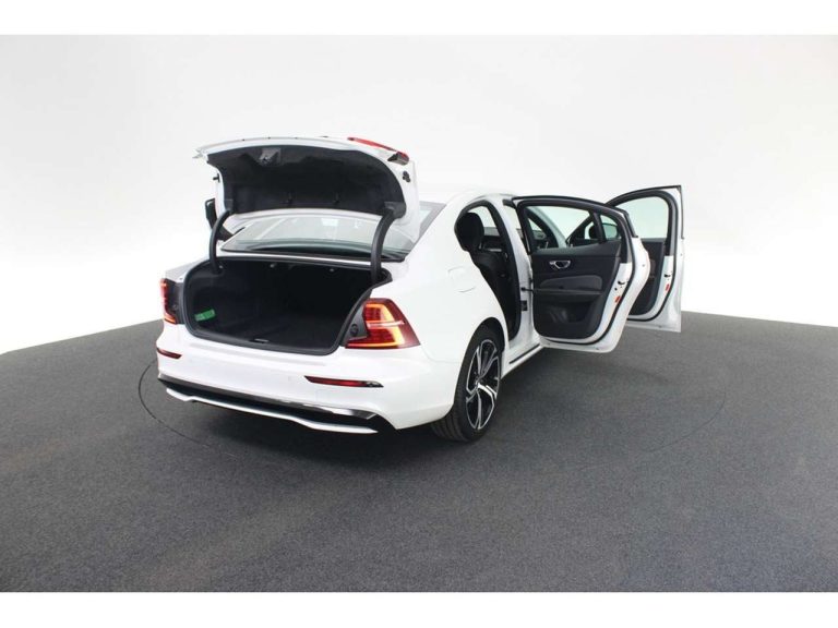 Volvo S60 B4 Plus Dark - photo 11