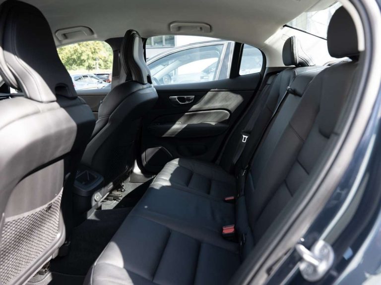 Volvo S60 B4 Plus Dark - photo 11