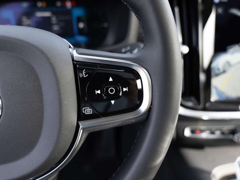 Volvo S60 T8 Recharge AWD Ultimate Dark - photo 15