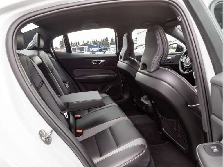 Volvo S60 B4 R-Design - photo 16