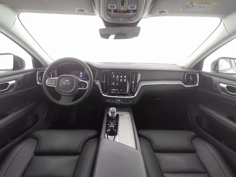 Volvo S60 B4 Plus Dark - photo 3