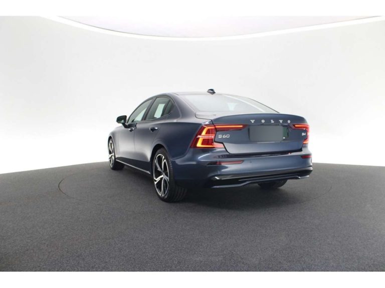 Volvo S60 B4 Plus Dark - photo 4