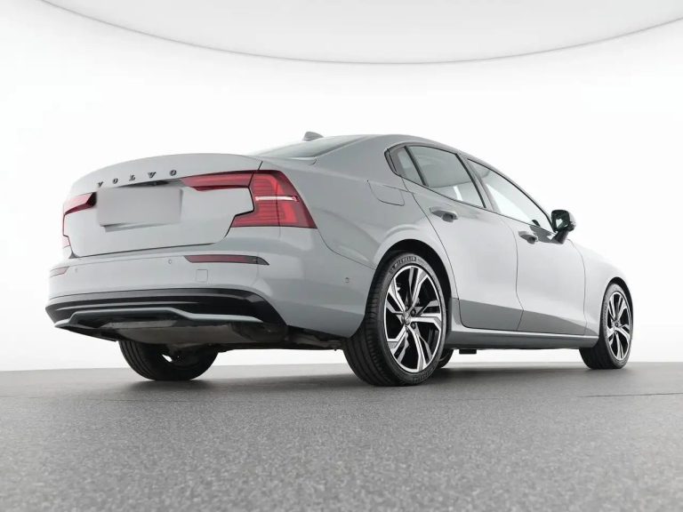 Volvo S60 B5 AWD Ultimate Dark - photo 7