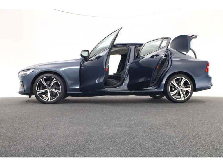 Volvo S60 B4 Plus Dark - photo 9