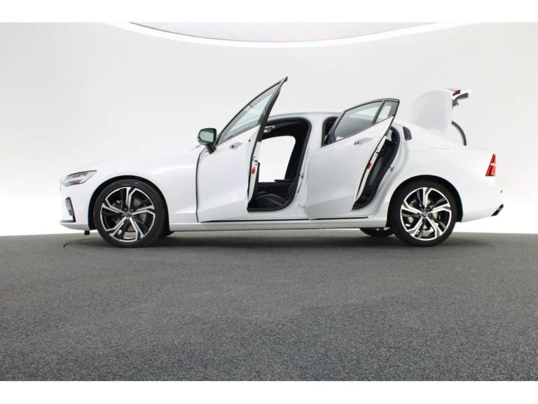 Volvo S60 B4 Plus Dark - photo 9