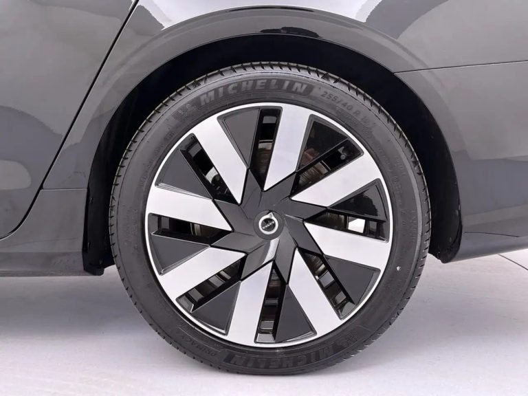 Volvo S90 T8 Ultimate - photo 18