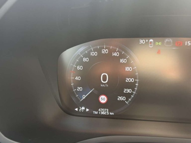 Volvo V60 T6 Recharge AWD - photo 9