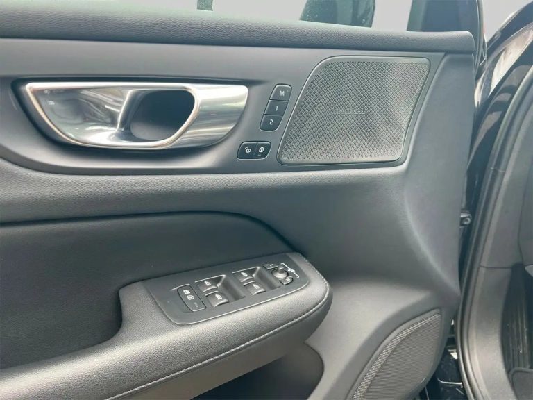 Volvo V60 Recharge Plus Bright AWD - photo 10