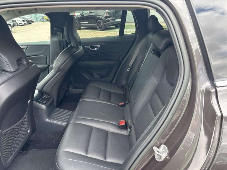 Volvo V60 T6 Recharge AWD - photo 11