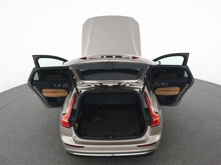 Volvo V60 T8 AWD Ultimate - photo 13
