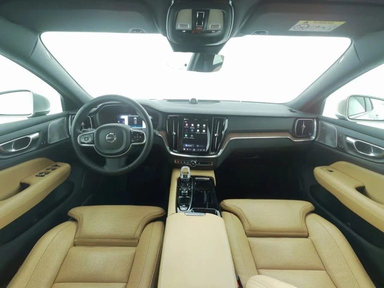 Volvo V60 T8 AWD Ultimate - photo 3