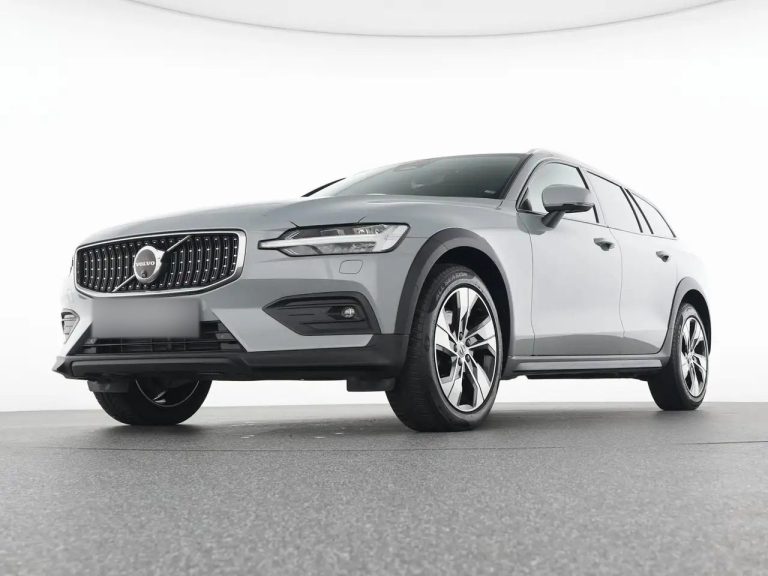 Volvo V60 Cross Country B4 AWD Plus