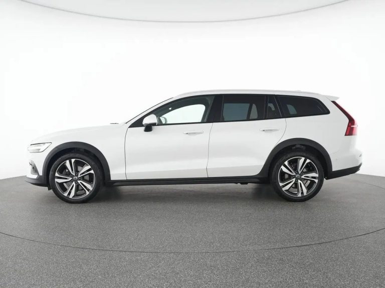 Volvo V60 Cross Country B4 AWD Ultimate - photo 10