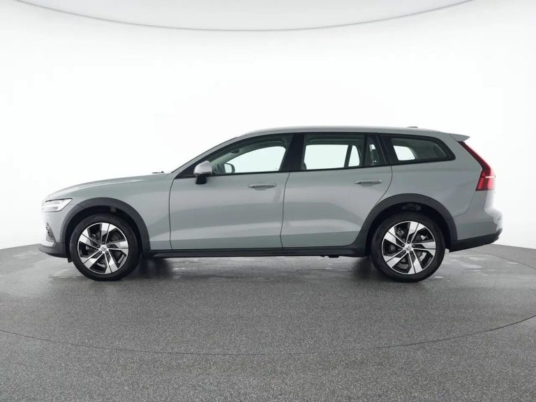 Volvo V60 Cross Country B4 AWD Ultimate - photo 10