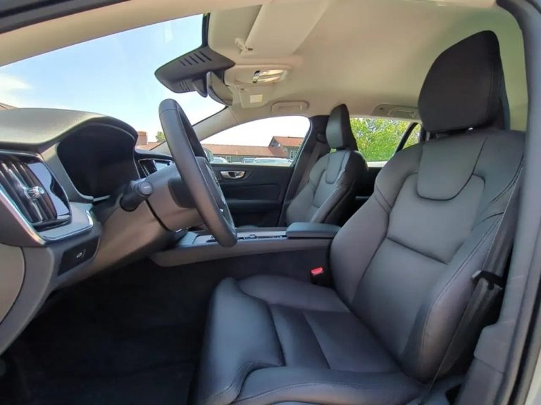 Volvo V60 Cross Country B4 AWD Plus - photo 10