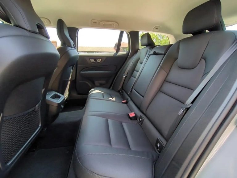 Volvo V60 Cross Country B4 AWD Plus - photo 11