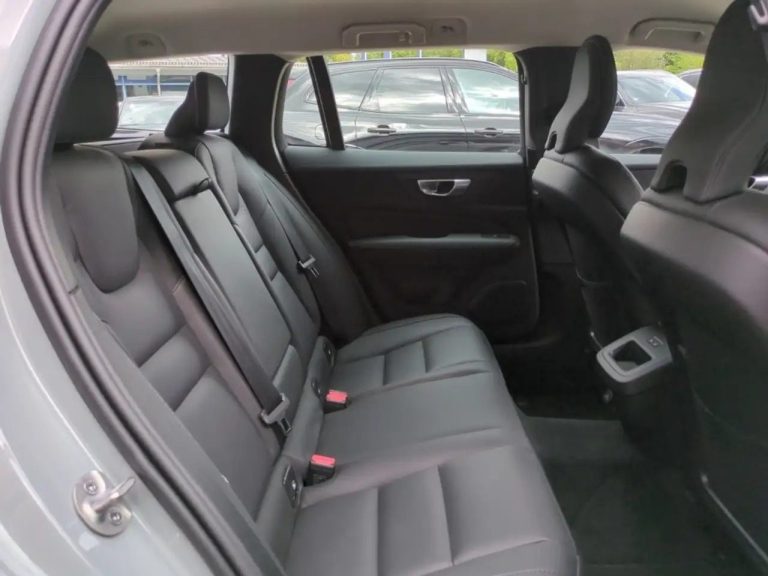 Volvo V60 Cross Country B4 AWD Plus - photo 12