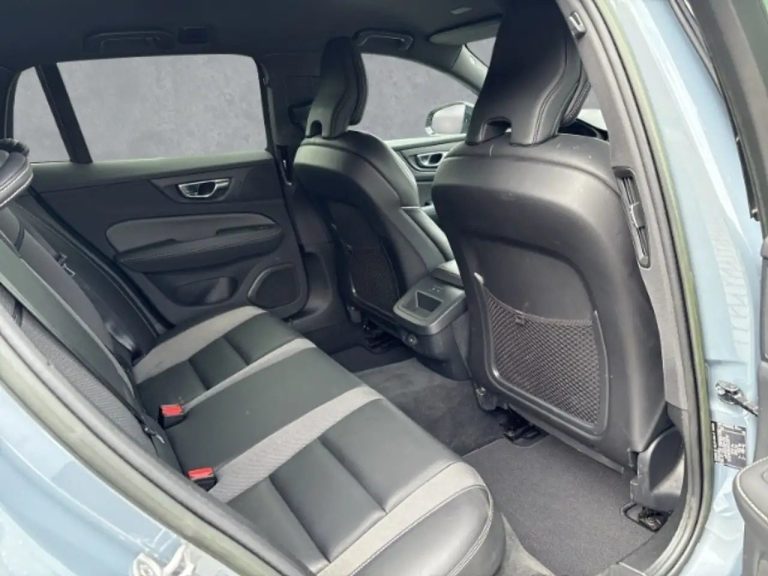Volvo V60 B4 Plus Dark - photo 12