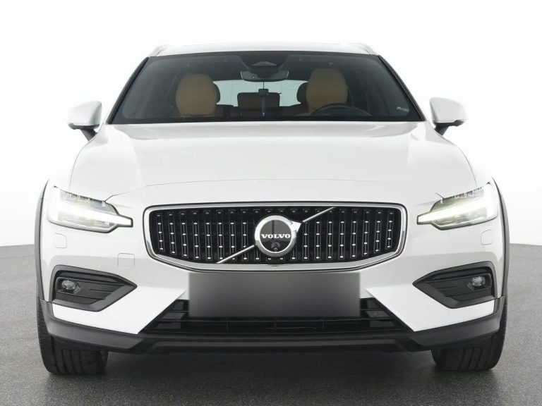 Volvo V60 Cross Country B4 AWD Ultimate - photo 14