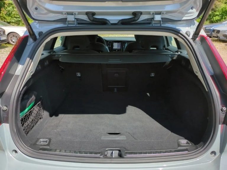 Volvo V60 Cross Country B4 AWD Plus - photo 14