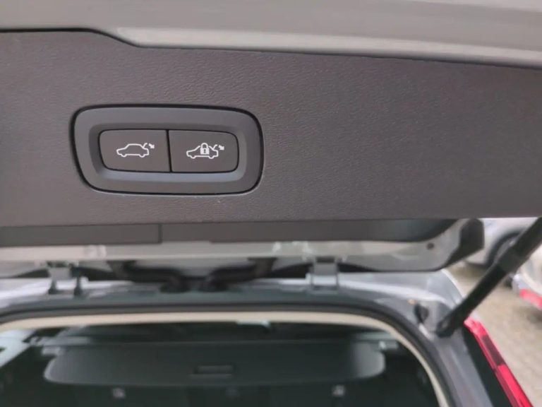 Volvo V60 Cross Country B4 AWD Plus - photo 15