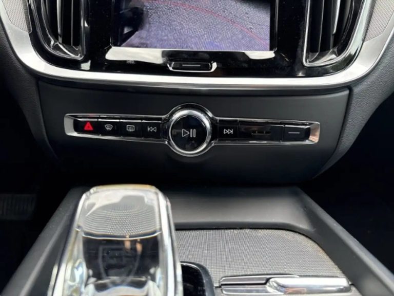 Volvo V60 B4 Plus Dark - photo 15