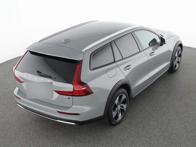 Volvo V60 Cross Country B4 AWD Plus - photo 18