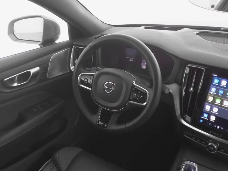 Volvo V60 Cross Country B4 AWD Ultimate - photo 4