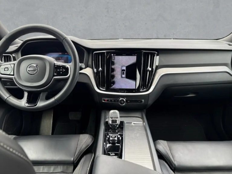 Volvo V60 B4 Plus Dark - photo 4