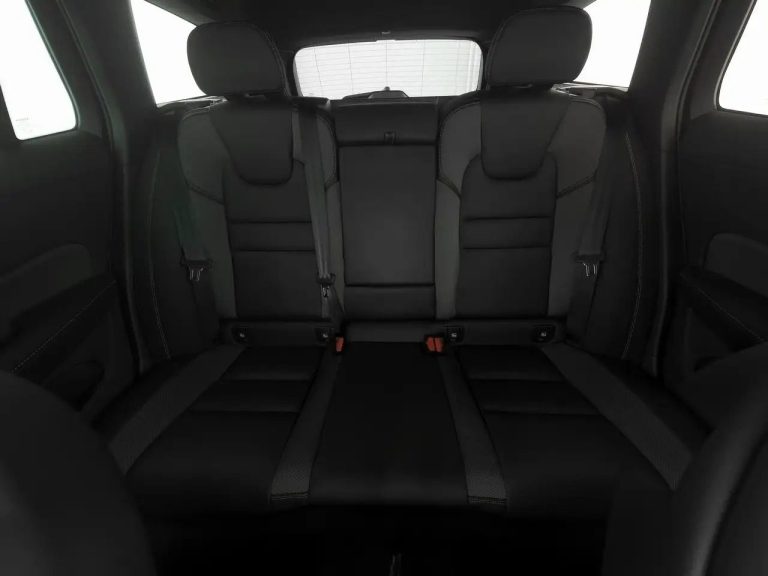 Volvo V60 Cross Country B4 AWD Plus - photo 5