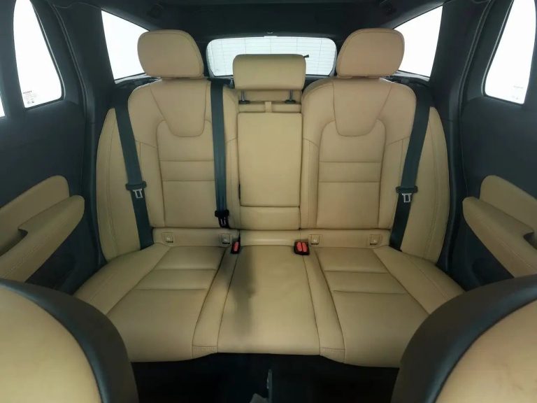 Volvo V60 Cross Country B4 AWD Ultimate - photo 5