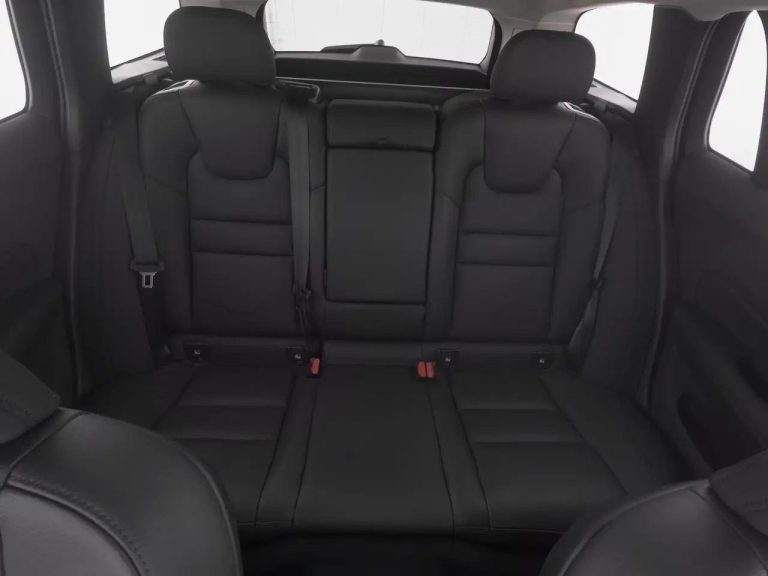 Volvo V60 Cross Country B4 AWD Ultimate - photo 5