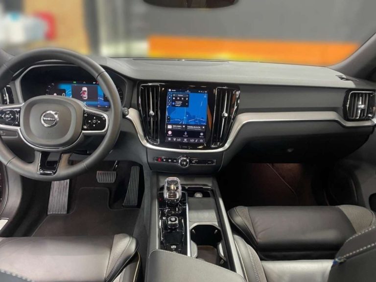 Volvo V60 B4 Plus Dark - photo 5
