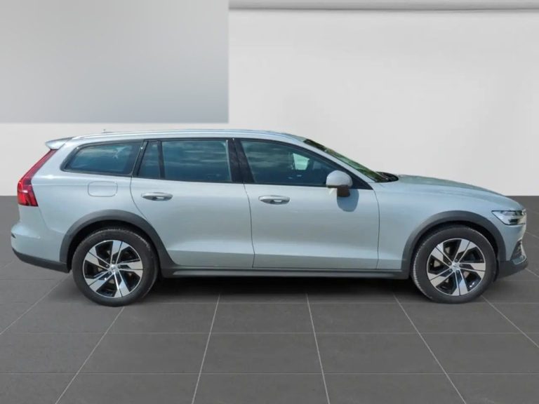 Volvo V60 Cross Country B4 AWD Plus - photo 6