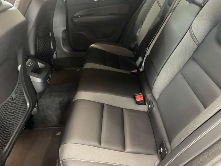 Volvo V60 B4 Plus Dark - photo 6