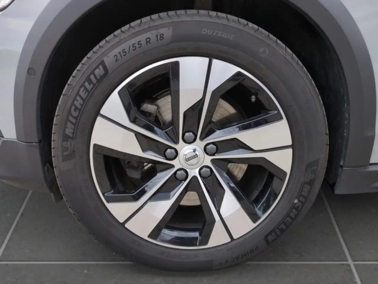 Volvo V60 Cross Country B4 AWD Plus - photo 9