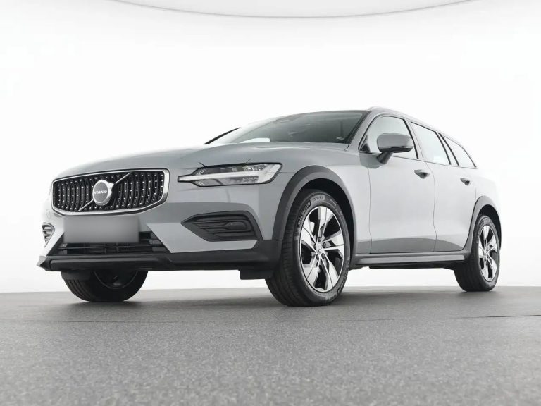 Volvo V60 Cross Country B4 AWD Plus