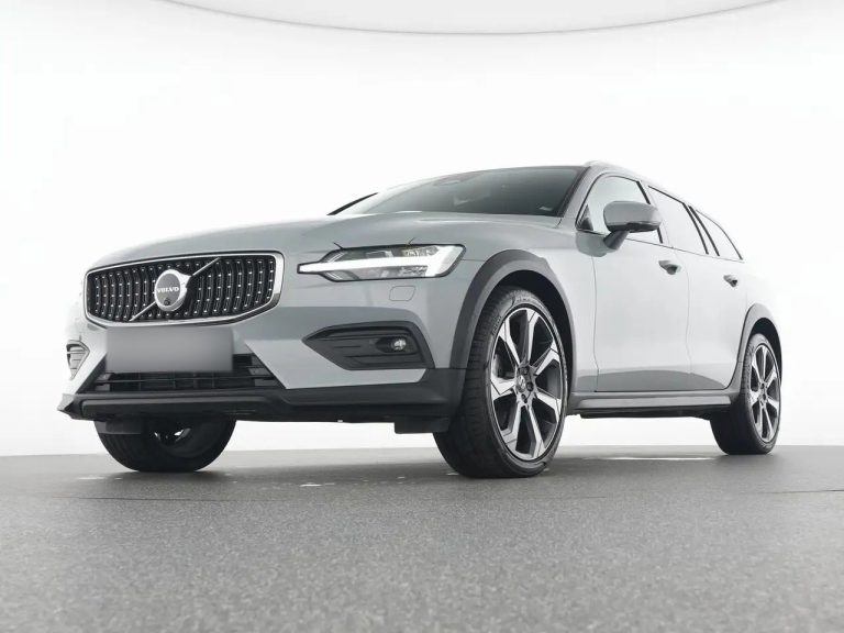 Volvo V60 Cross Country B4 AWD Plus