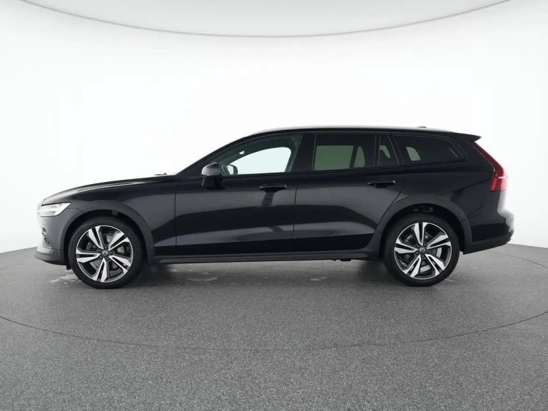 Volvo V60 Cross Country B4 AWD Plus - photo 10
