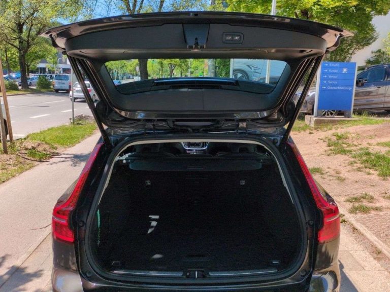 Volvo V60 B4 Plus Dark - photo 11