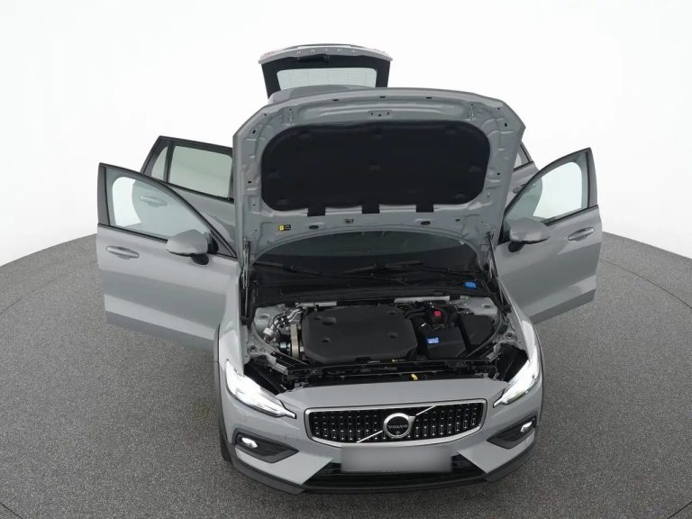 Volvo V60 Cross Country B4 AWD Plus - photo 12