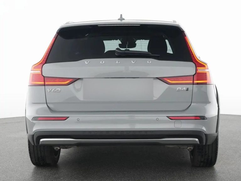 Volvo V60 Cross Country B4 AWD Ultimate - photo 15