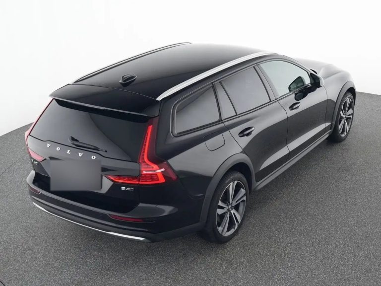 Volvo V60 Cross Country B4 AWD Plus - photo 18