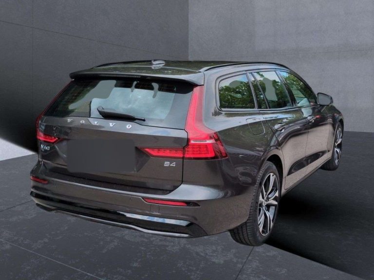 Volvo V60 B4 Plus Dark - photo 2