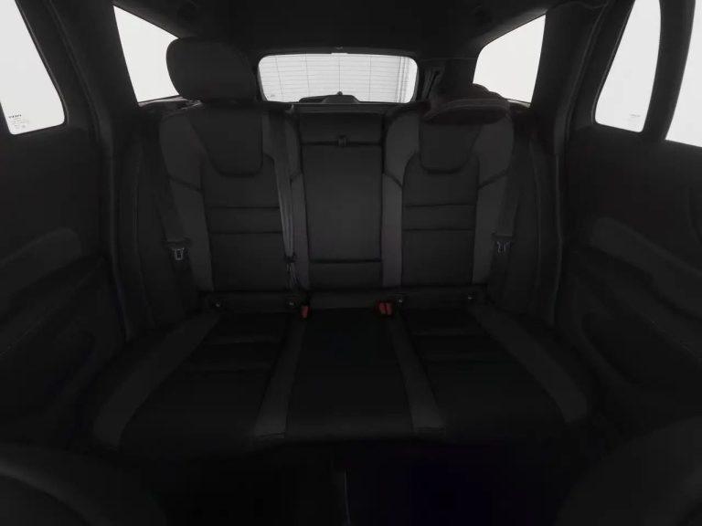 Volvo V60 Cross Country B4 AWD Plus - photo 5