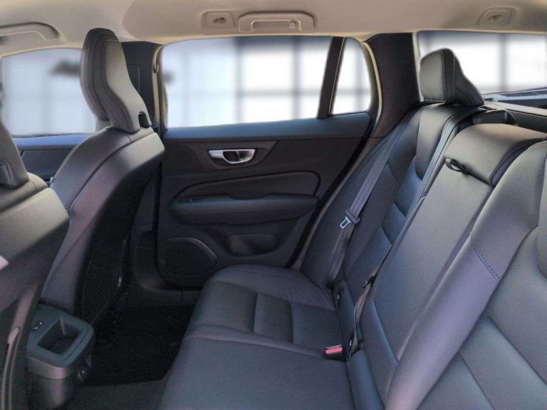 Volvo V60 B4 Plus Dark - photo 8