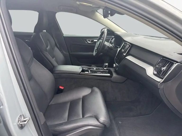 Volvo V60 T8 AWD Plus - photo 8