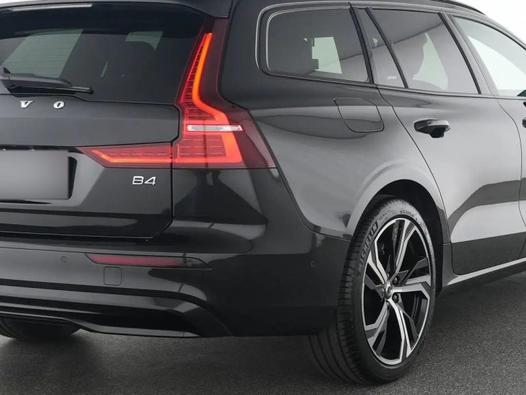 Volvo V60 B4 Plus Dark - photo 9