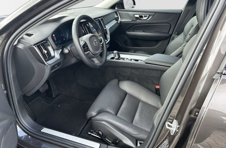Volvo V60 B4 Plus Dark - photo 10