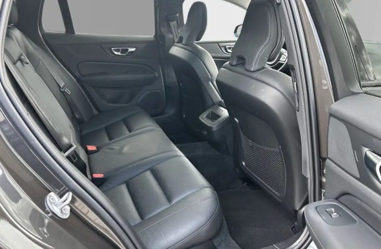 Volvo V60 B4 Plus Dark - photo 5